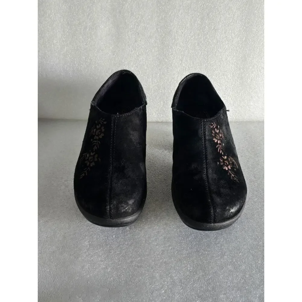 Klogs Missy Women's 7.5 M Black Suede Embroidery Clog Comfort Cottagecore Fairy